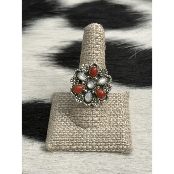 Native American Sterling Silver Red Coral Mother Pearl Cluster Flower Ring Adjst - Picture 11 of 13